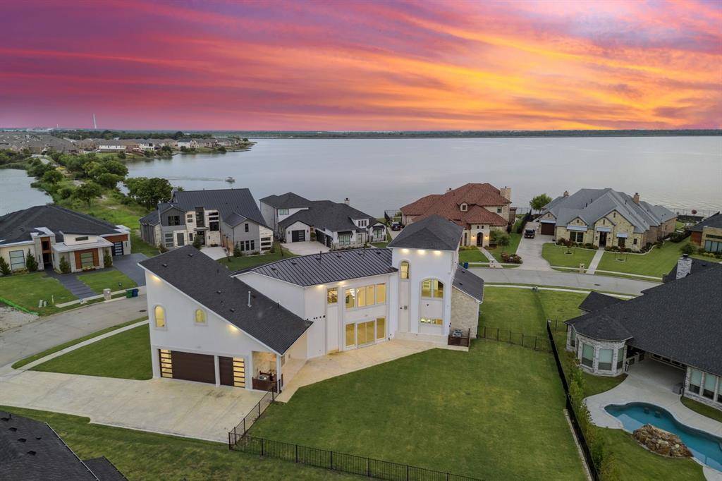 1933 Noe Boulevard, Heath, TX 75126