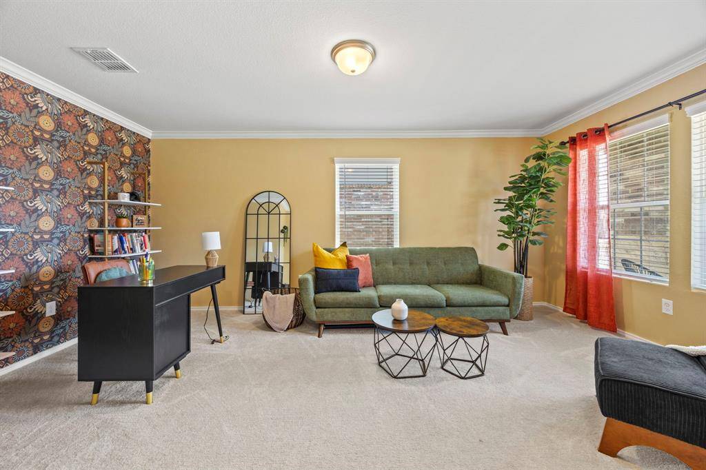 2009 Village Creek Lane, Denton, TX 76208