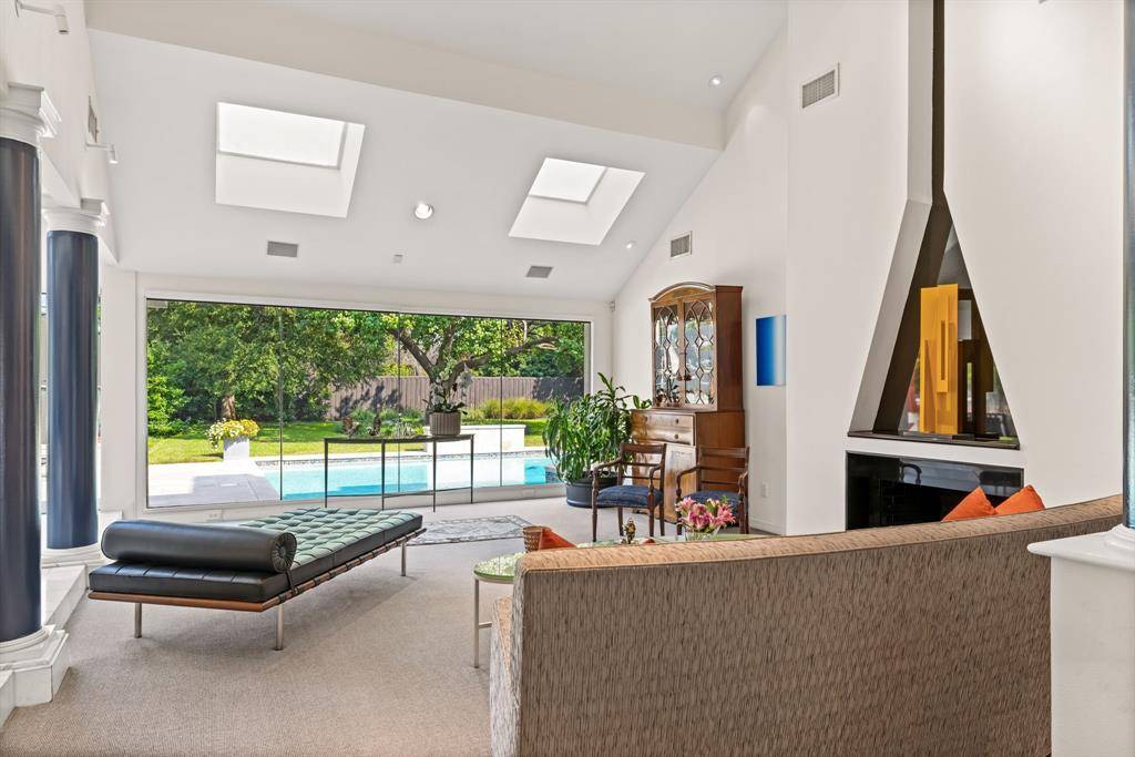 6018 Rose Grove Court, Dallas, TX 75248