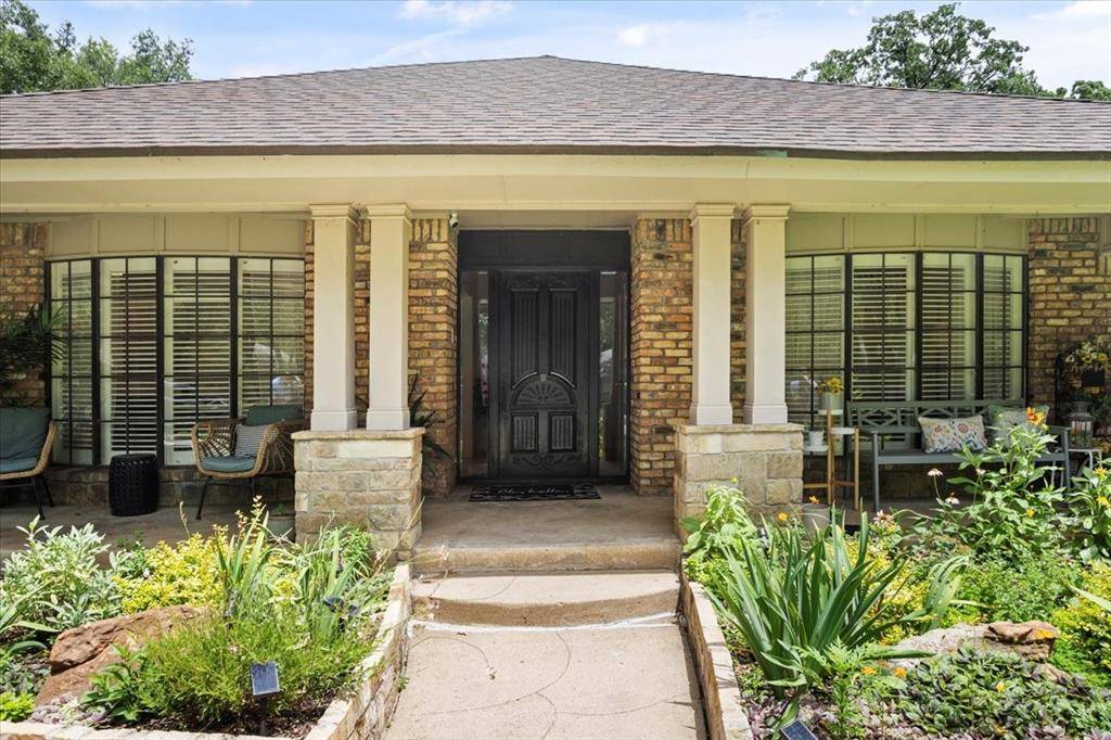 4915 Cross Creek Court, Arlington, TX 76017