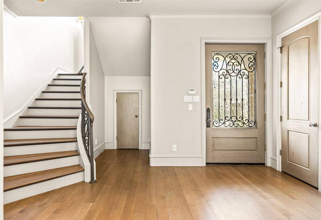 3520 Blackburn Street, Dallas, TX 75219