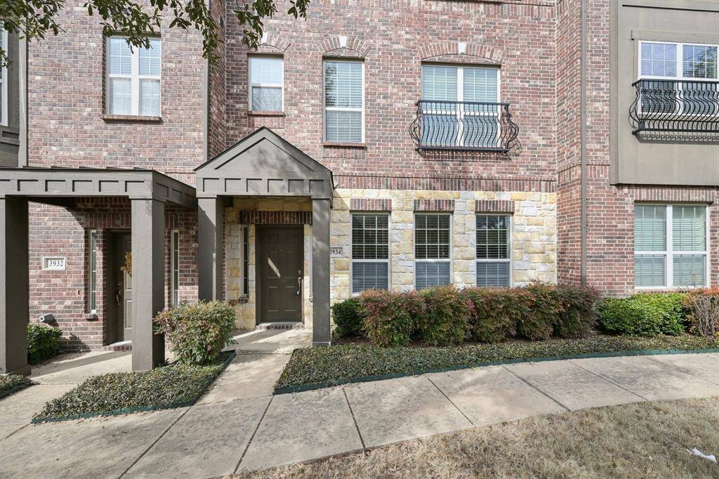 3934 Amberwood Drive, Addison, TX 75001