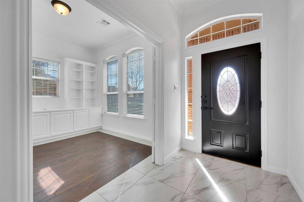 6980 Catamaran Drive, Grand Prairie, TX 75054