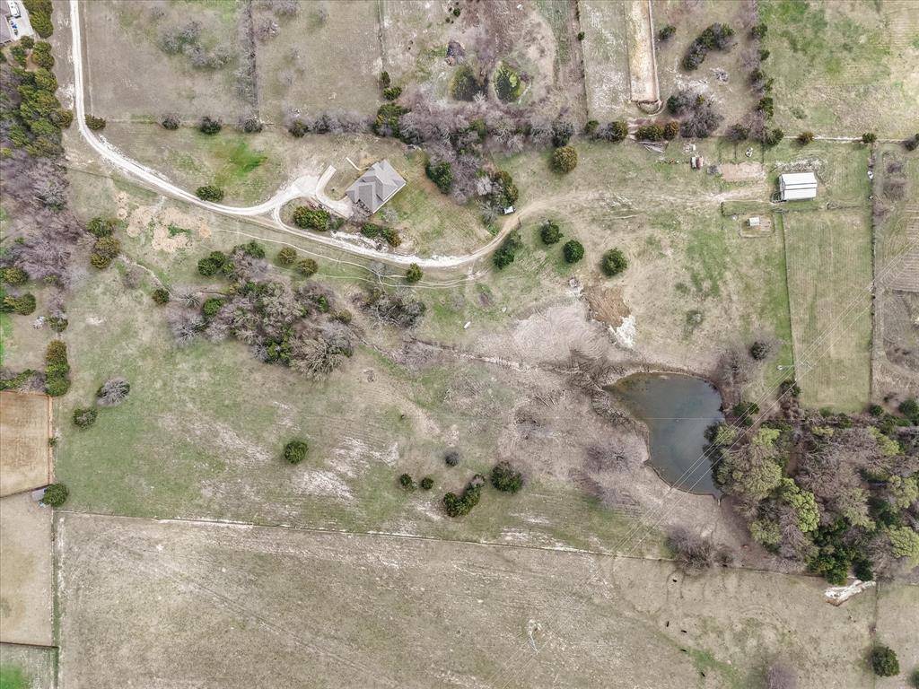 1765 N Mockingbird Lane, Midlothian, TX 76065