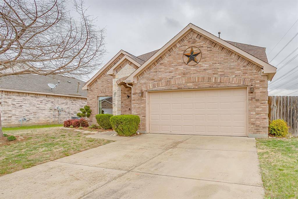 5800 Show Master Lane, Fort Worth, TX 76179