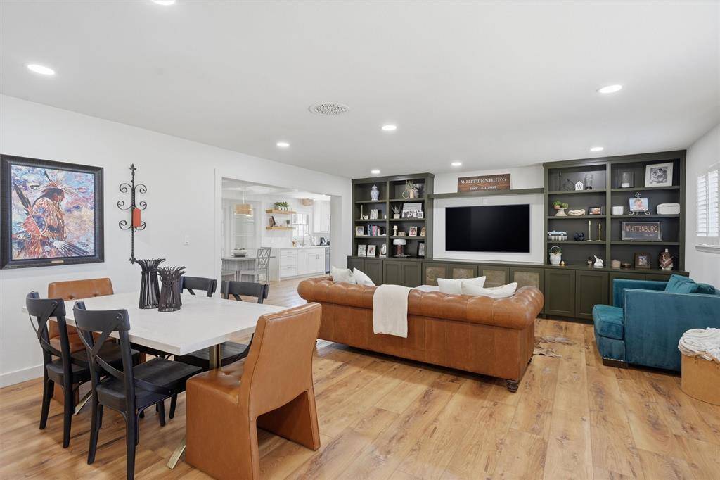 4137 Selkirk Drive W, Fort Worth, TX 76109