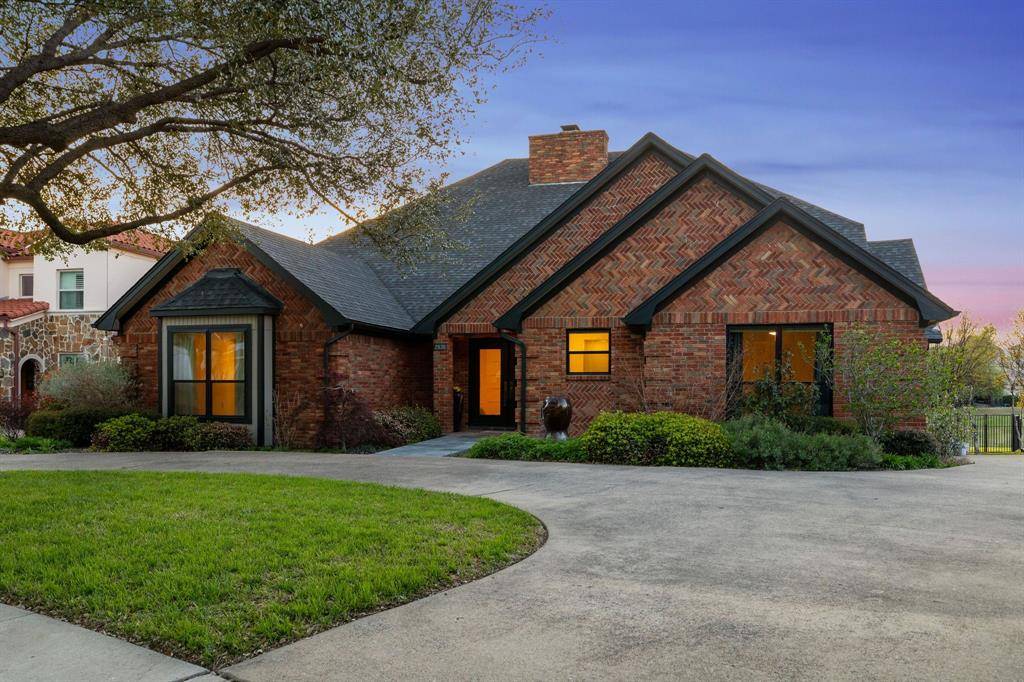2636 Brookside Drive, Irving, TX 75063