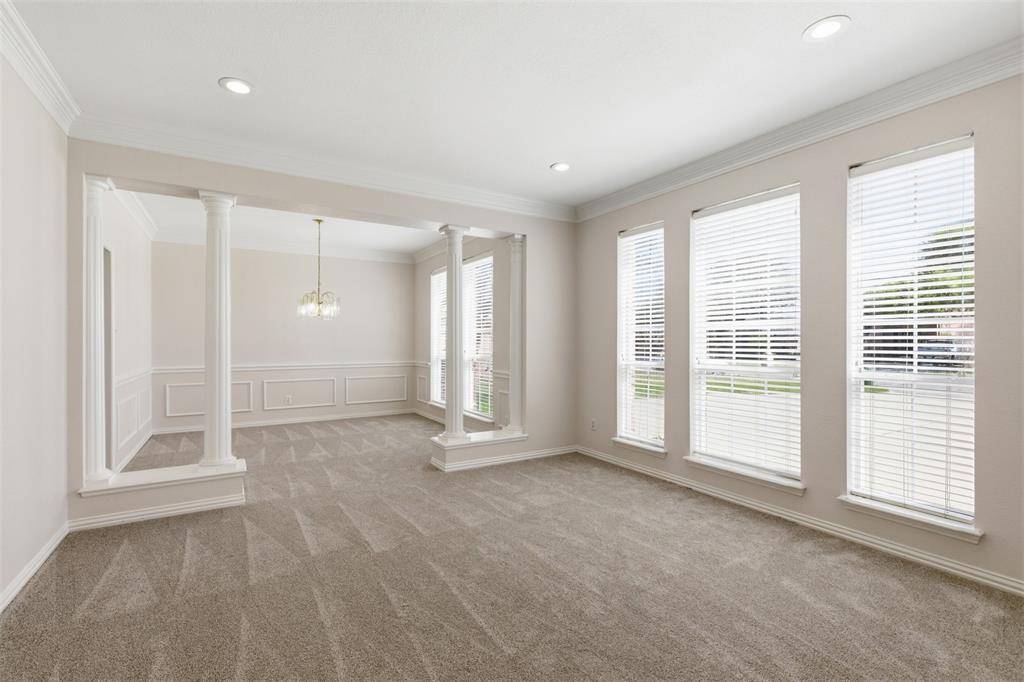 2302 Whisperton Drive, Arlington, TX 76016