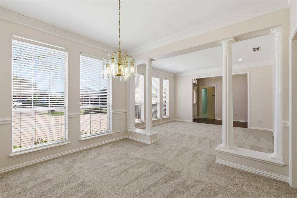 2302 Whisperton Drive, Arlington, TX 76016