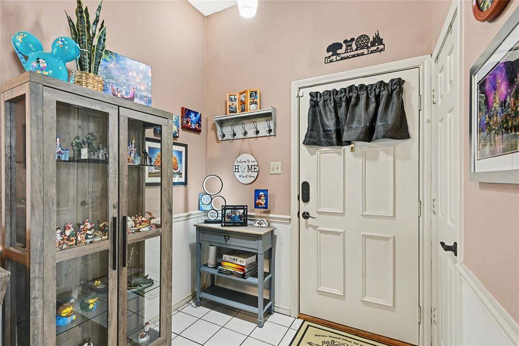 6056 Hillglen Drive, Watauga, TX 76148