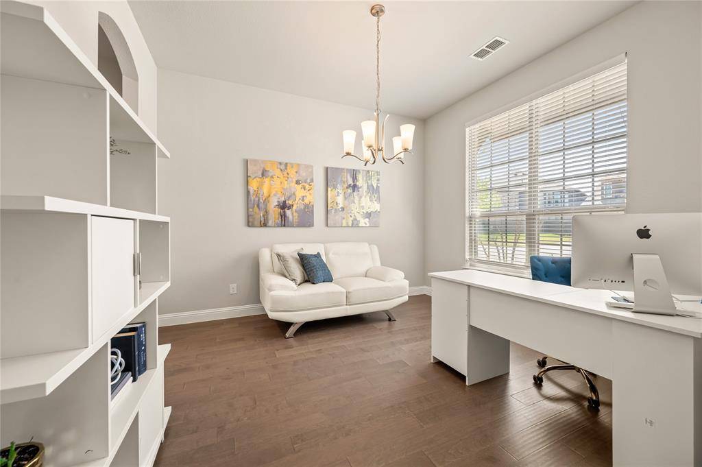 1807 Gristmill Drive, Mansfield, TX 76063