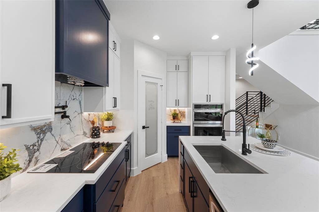 2312 Stoneman Street, Dallas, TX 75215