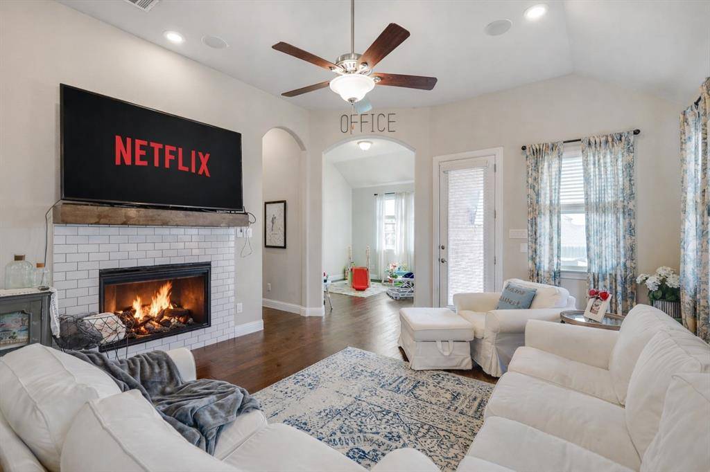 6612 Woodmere Court, Argyle, TX 76226