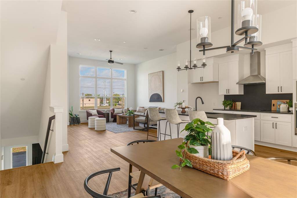 13325 Bee Street #104, Farmers Branch, TX 75234