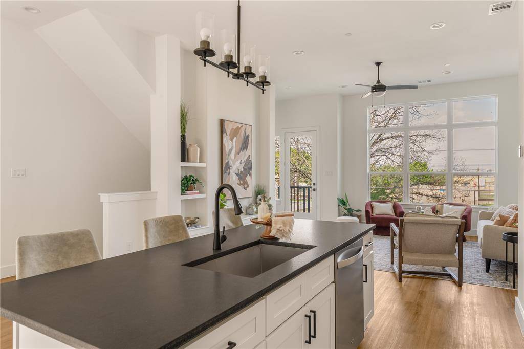 13325 Bee Street #104, Farmers Branch, TX 75234