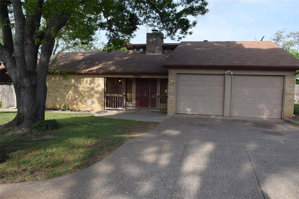 4208 Blossom Trail, Arlington, TX 76016