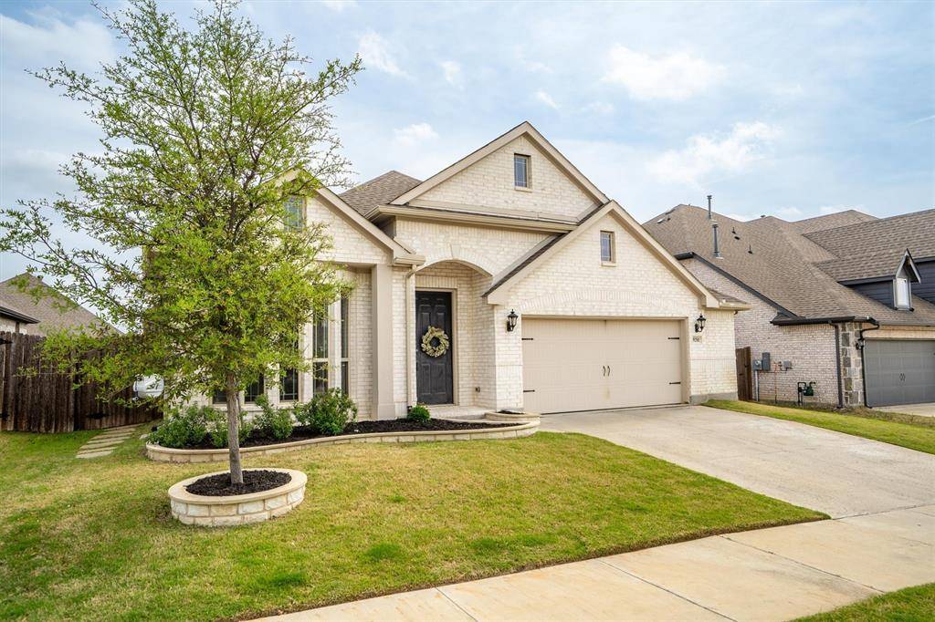 9201 Amistad Lane, Denton, TX 76226