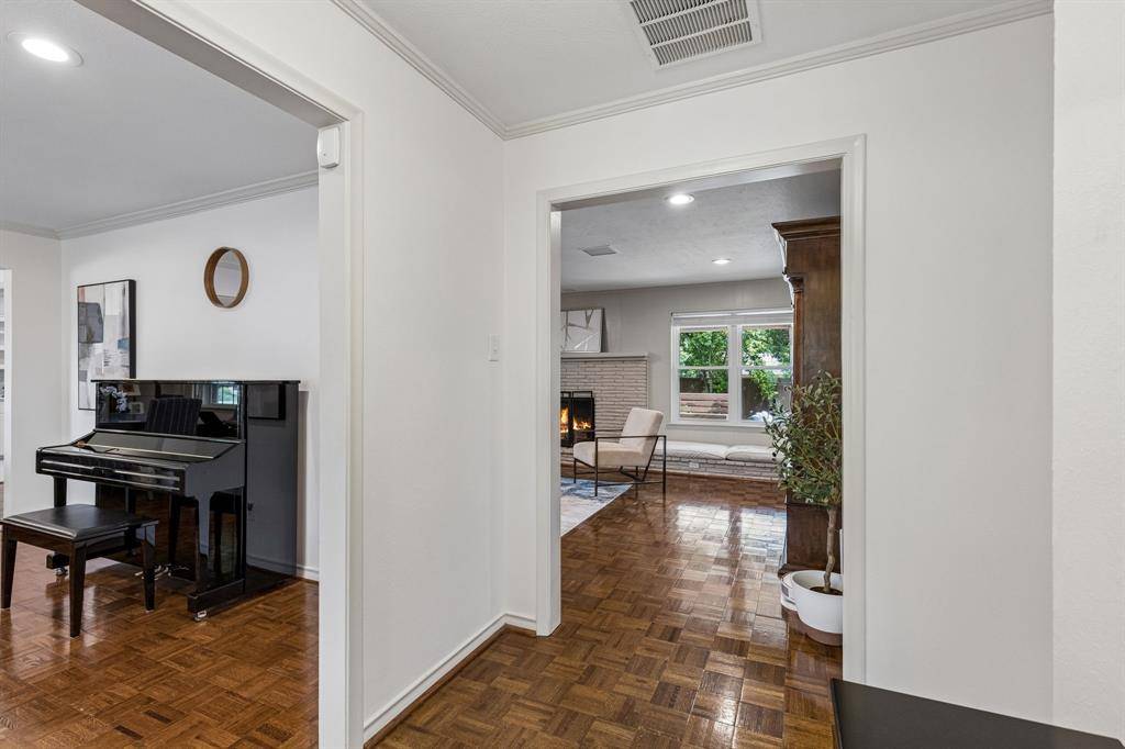 7519 Larchview Drive, Dallas, TX 75254