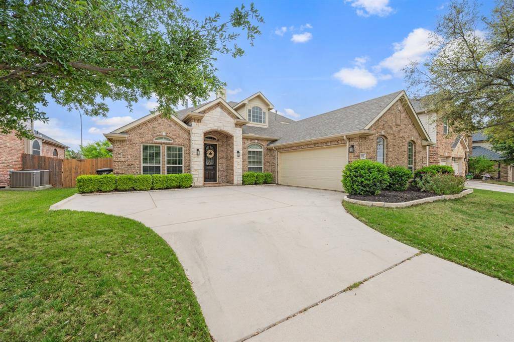 11712 Wolfcreek Lane, Fort Worth, TX 76244