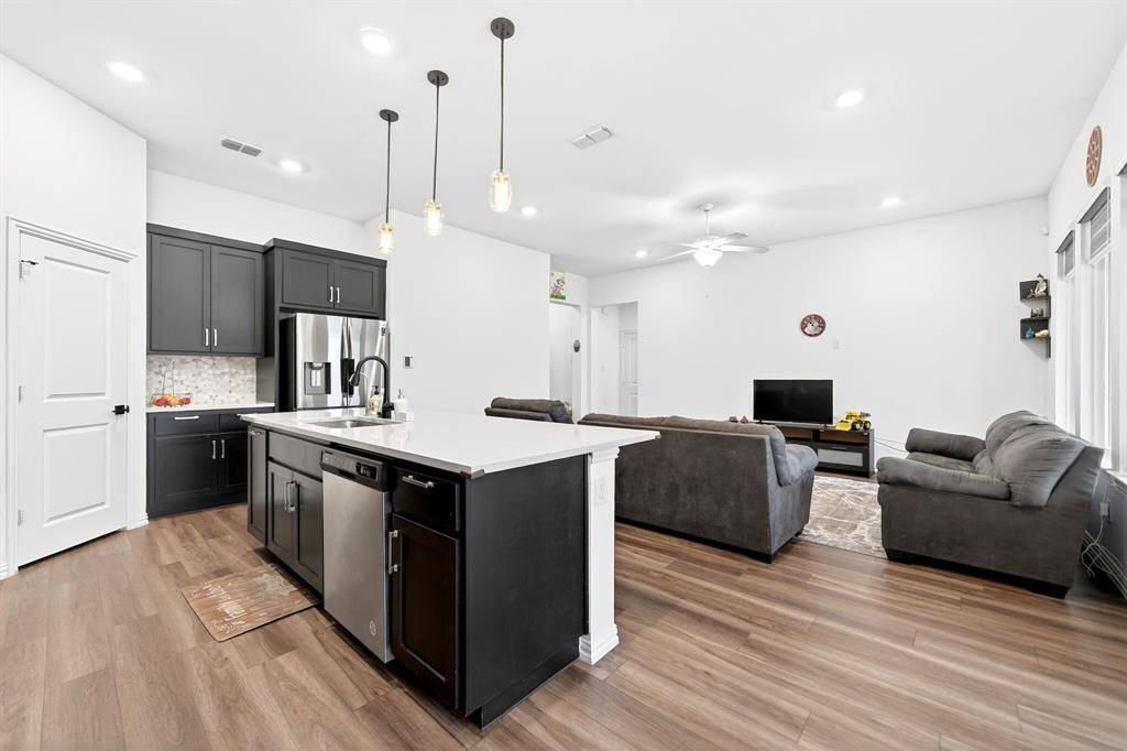 4004 Blue Stem Boulevard, Melissa, TX 75454