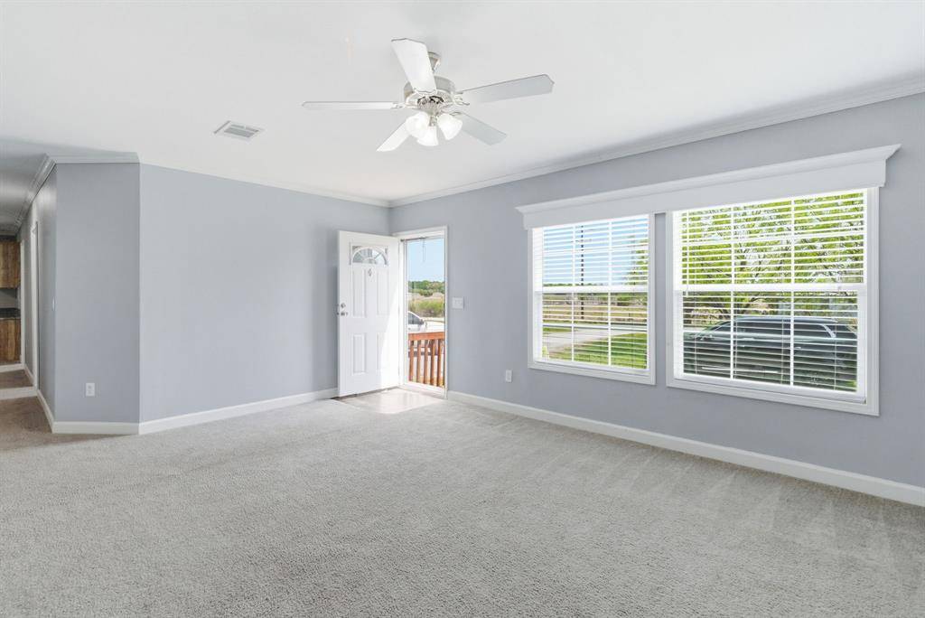 280 County Road 1304, Bridgeport, TX 76426