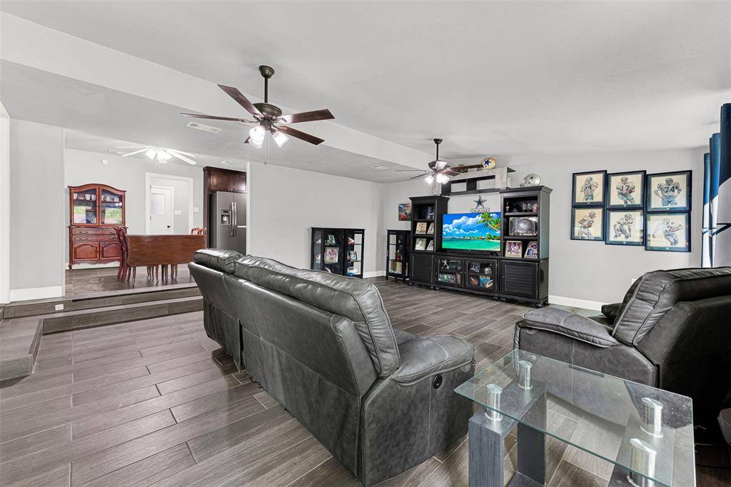 1105 Simpson Terrace, Bedford, TX 76021