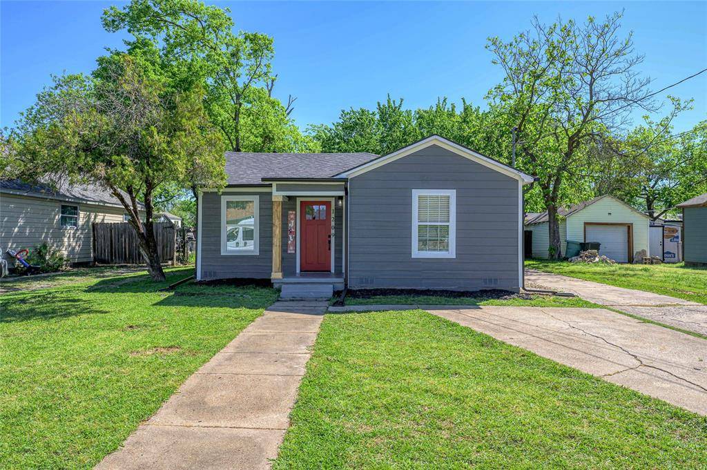 1209 S Maxey Street, Sherman, TX 75090