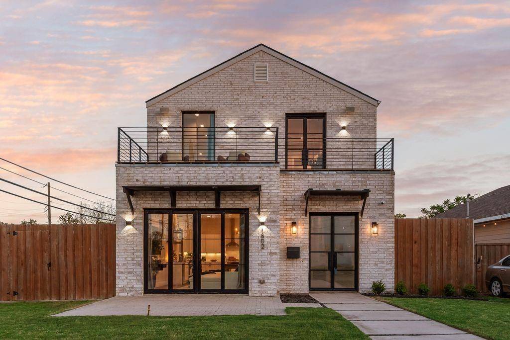 1802 Pueblo Street, Dallas, TX 75212