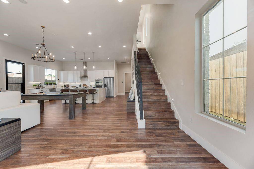 1802 Pueblo Street, Dallas, TX 75212