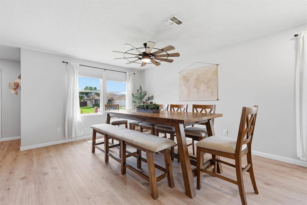 1637 Fieldstone Drive, Little Elm, TX 75068