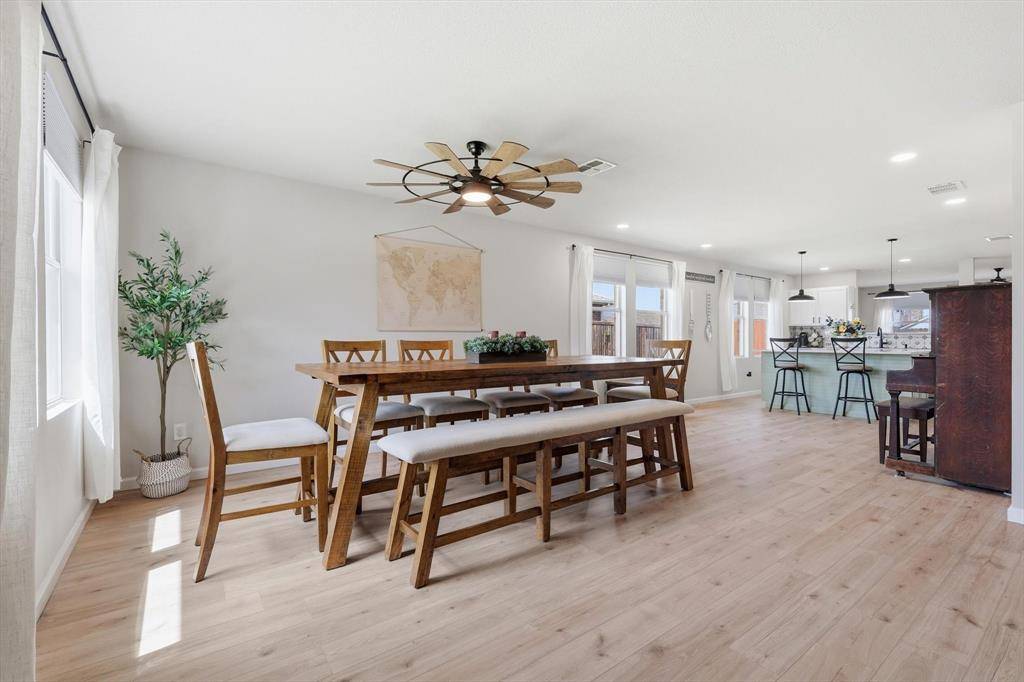 1637 Fieldstone Drive, Little Elm, TX 75068