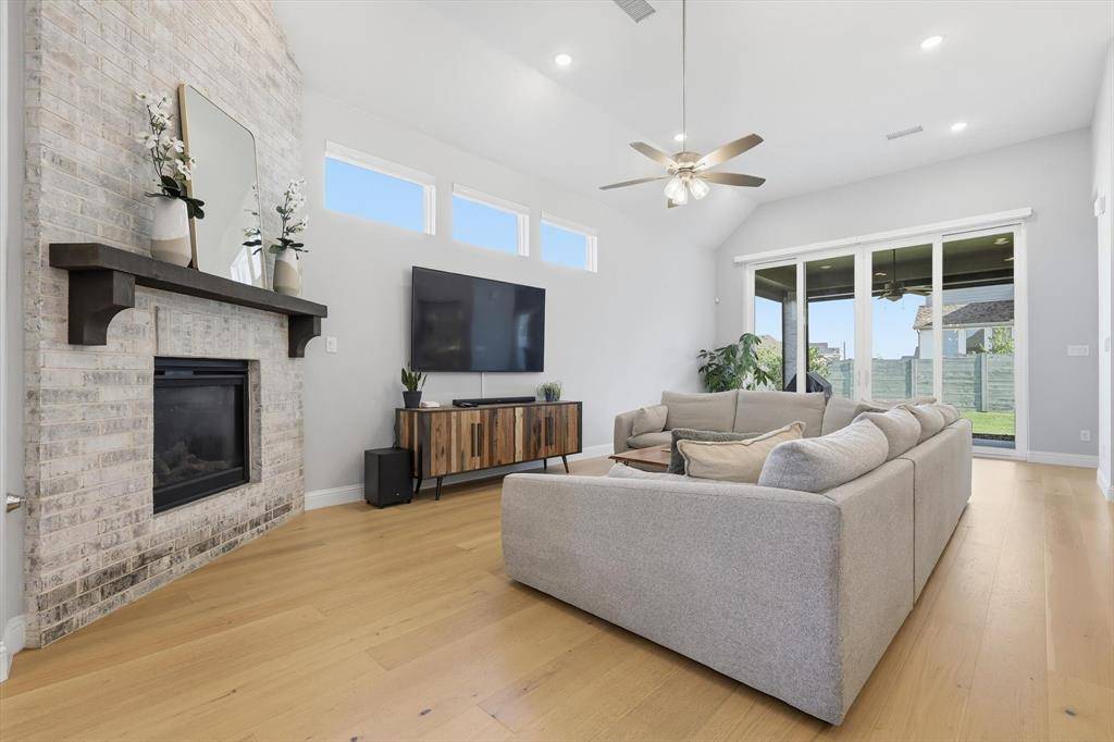 2112 Strolling Way, Argyle, TX 76226