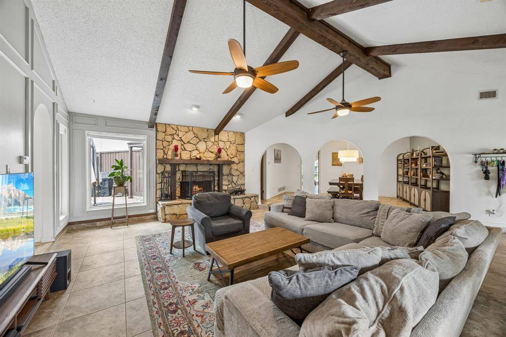 3211 Glasgow Terrace, Arlington, TX 76015