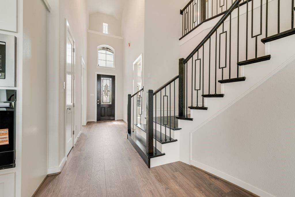 214 Landon Trail, Fate, TX 75189