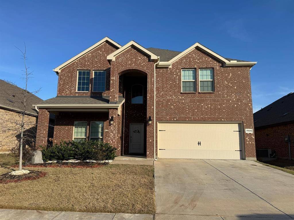 2916 Brady Starr Drive, Aubrey, TX 76227