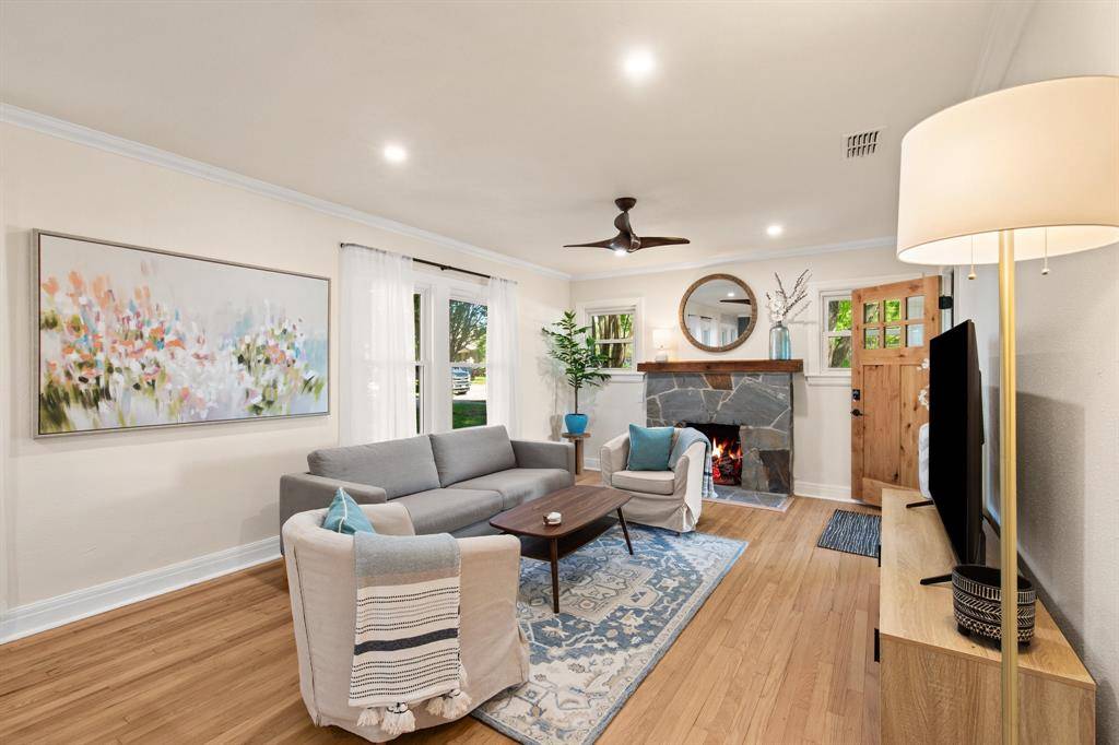 4501 Pershing Avenue, Fort Worth, TX 76107