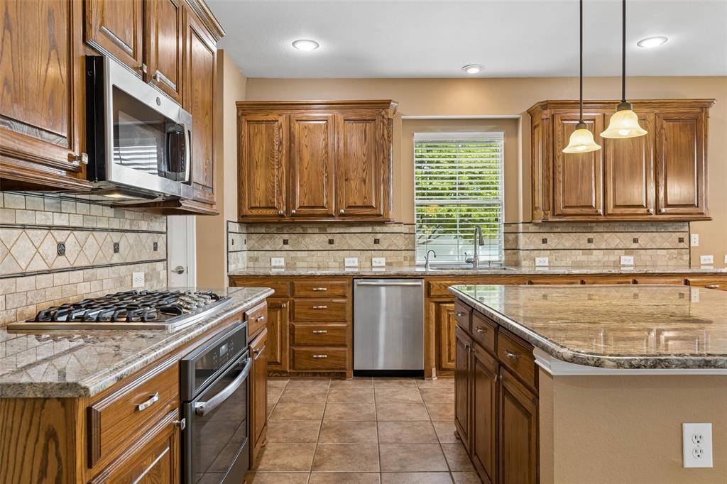 8120 Bridge Street, North Richland Hills, TX 76180