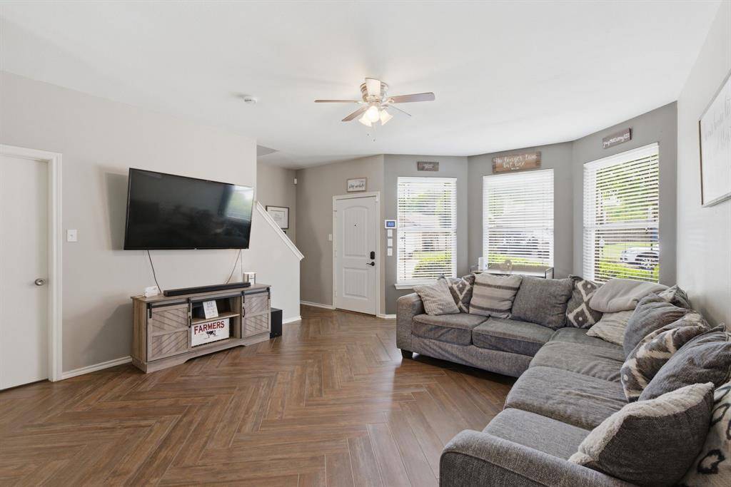 5208 Shoregate Drive, Garland, TX 75043