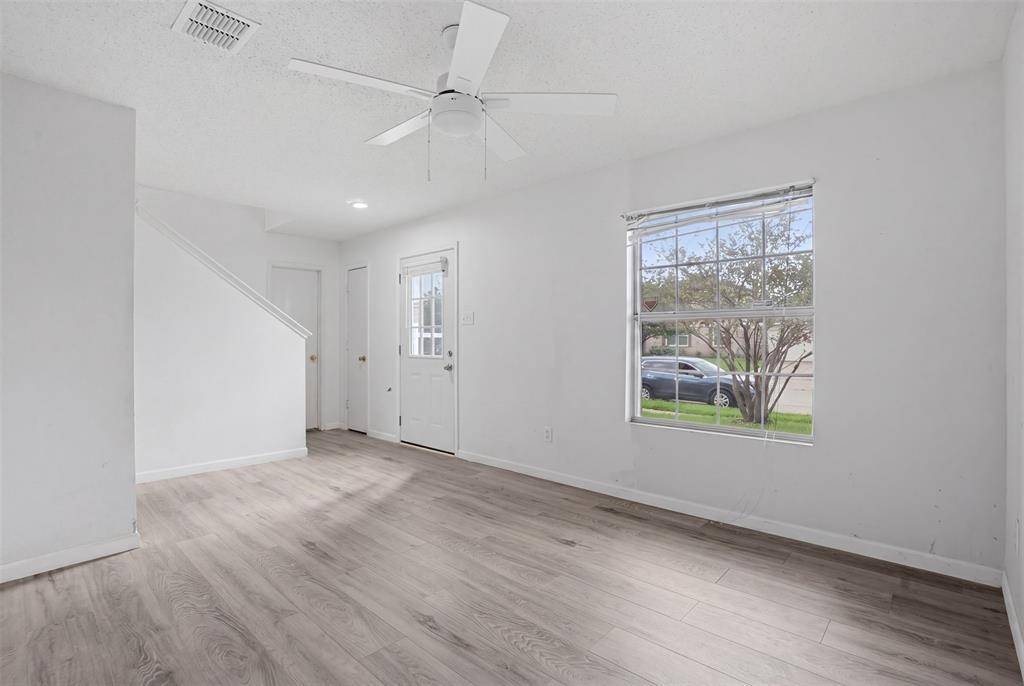 1400 Blazing Star Trail, Burleson, TX 76028