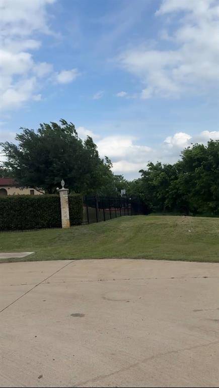 1207 Tulip Court, Grand Prairie, TX 75104