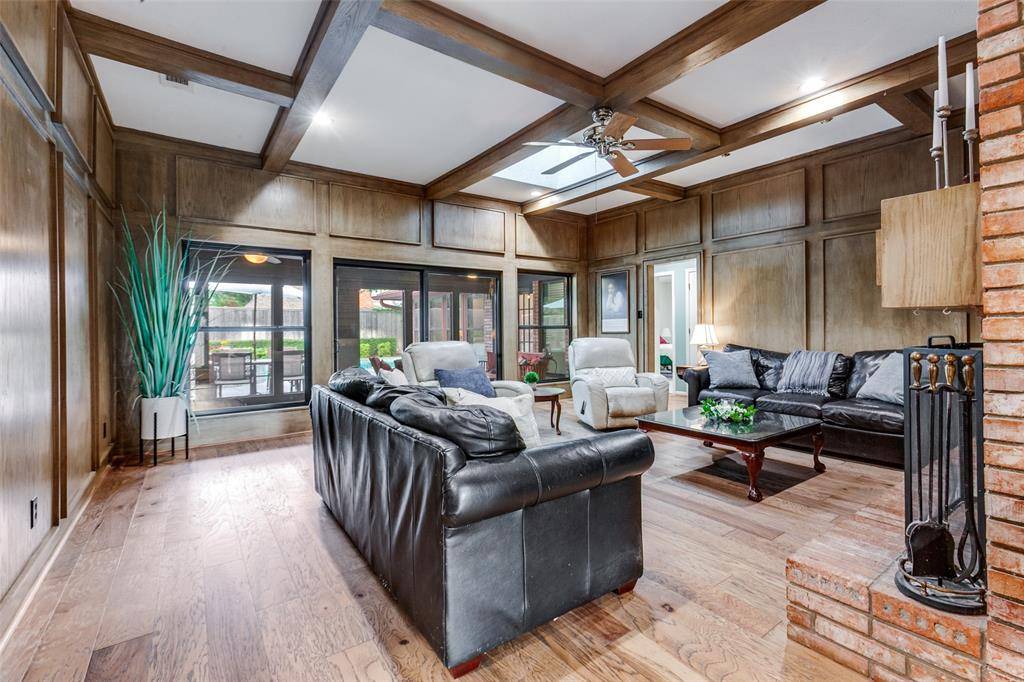 236 Valley Creek Place, Richardson, TX 75080