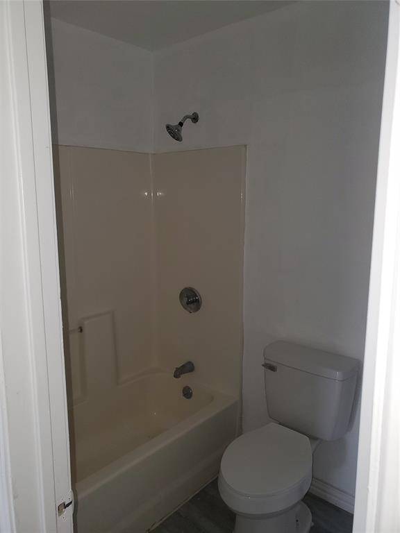 6756 Trail Lake Drive #B, Fort Worth, TX 76133