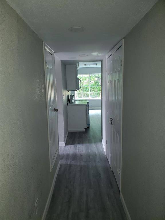 6756 Trail Lake Drive #B, Fort Worth, TX 76133