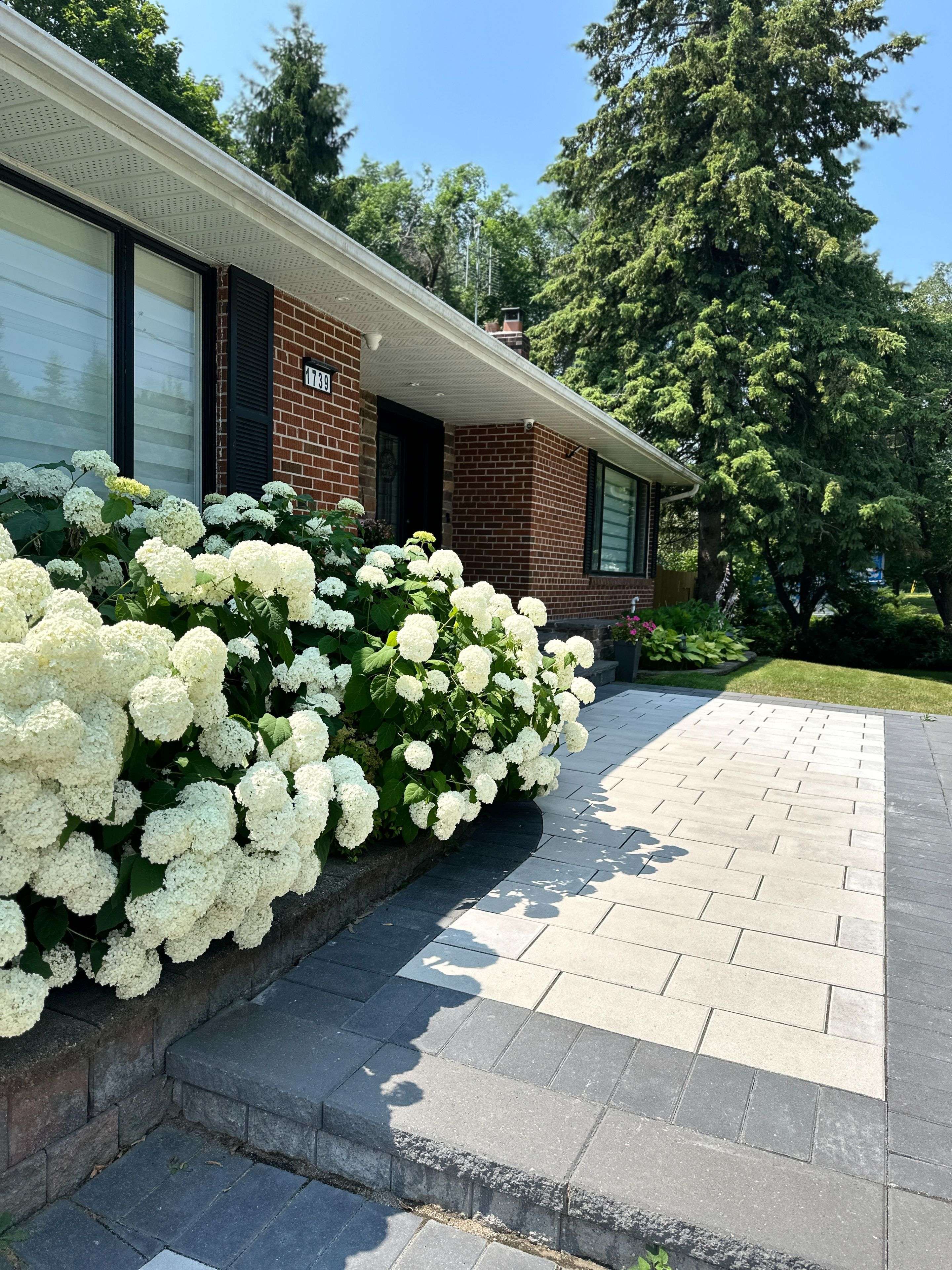 1739 Mount Albert RD, East Gwillimbury, ON L0G 1V0