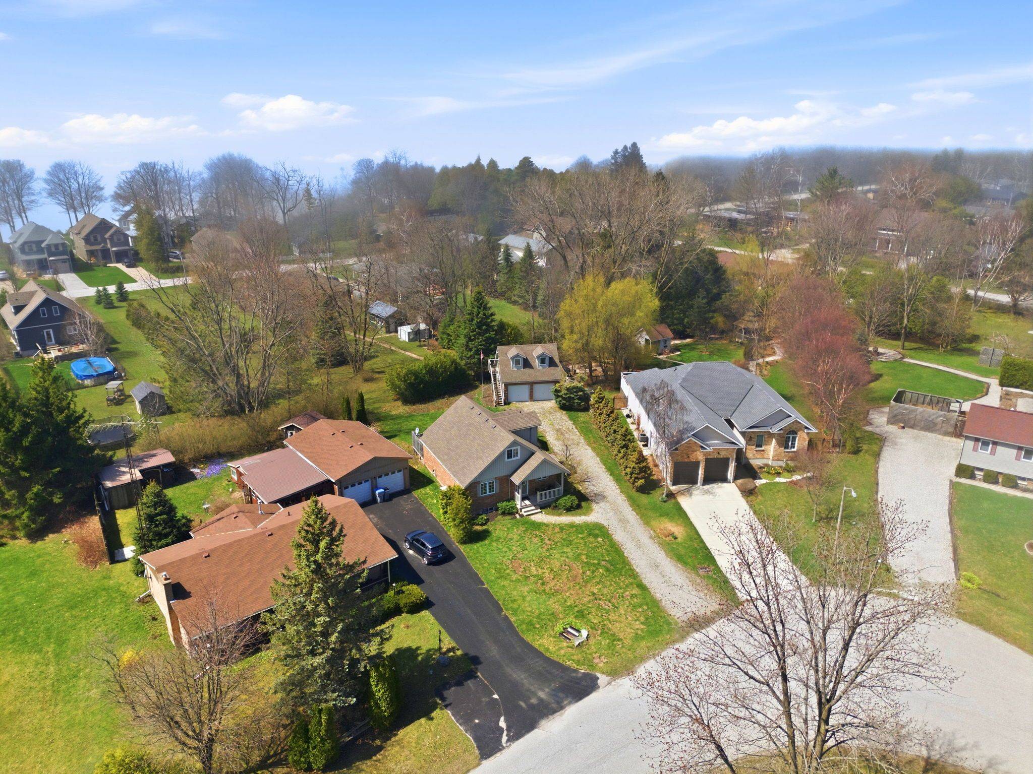 13 Ducharme CRES, Bluewater, ON N0M 1G0