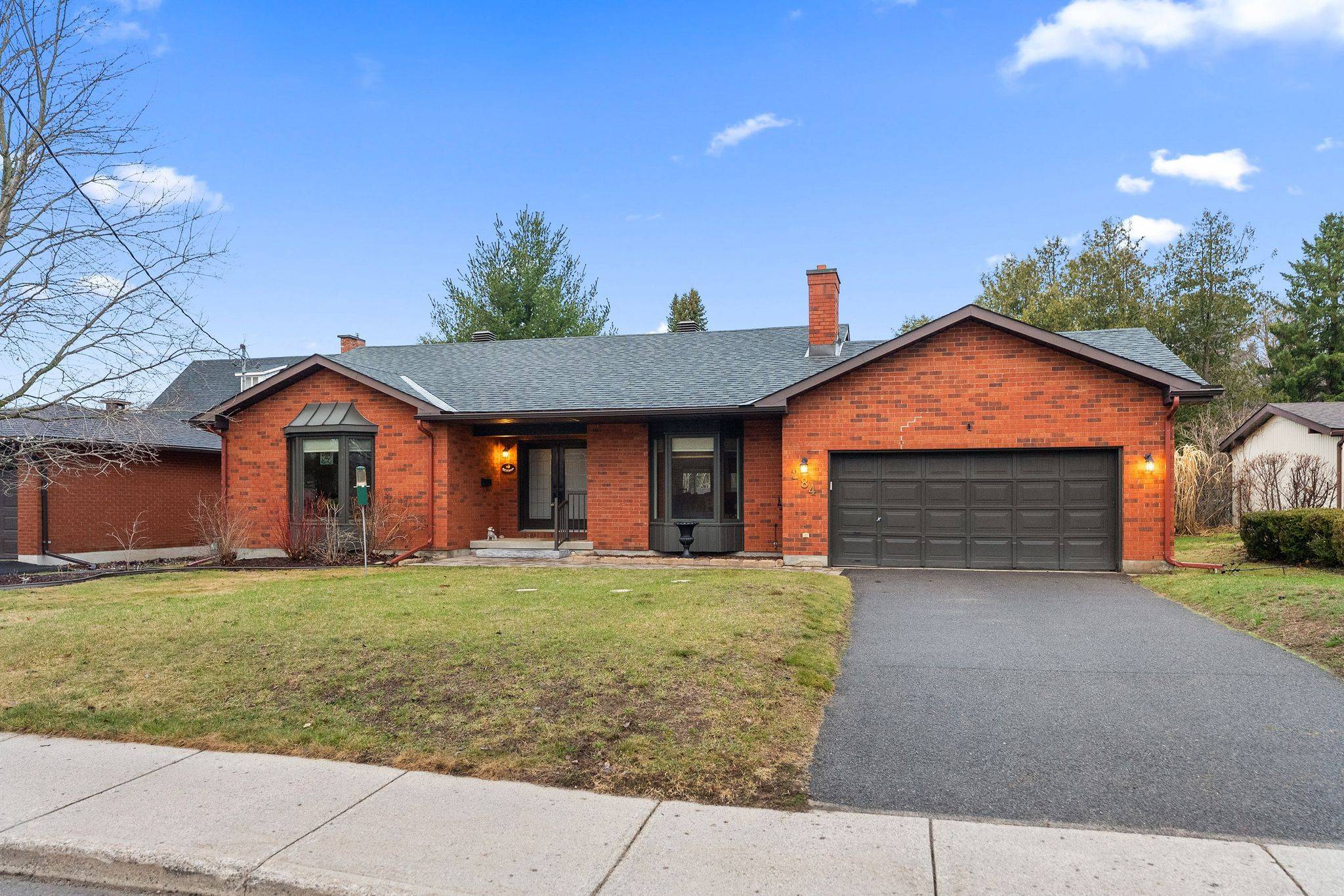 284 Harrington ST, Arnprior, ON K7S 2V1