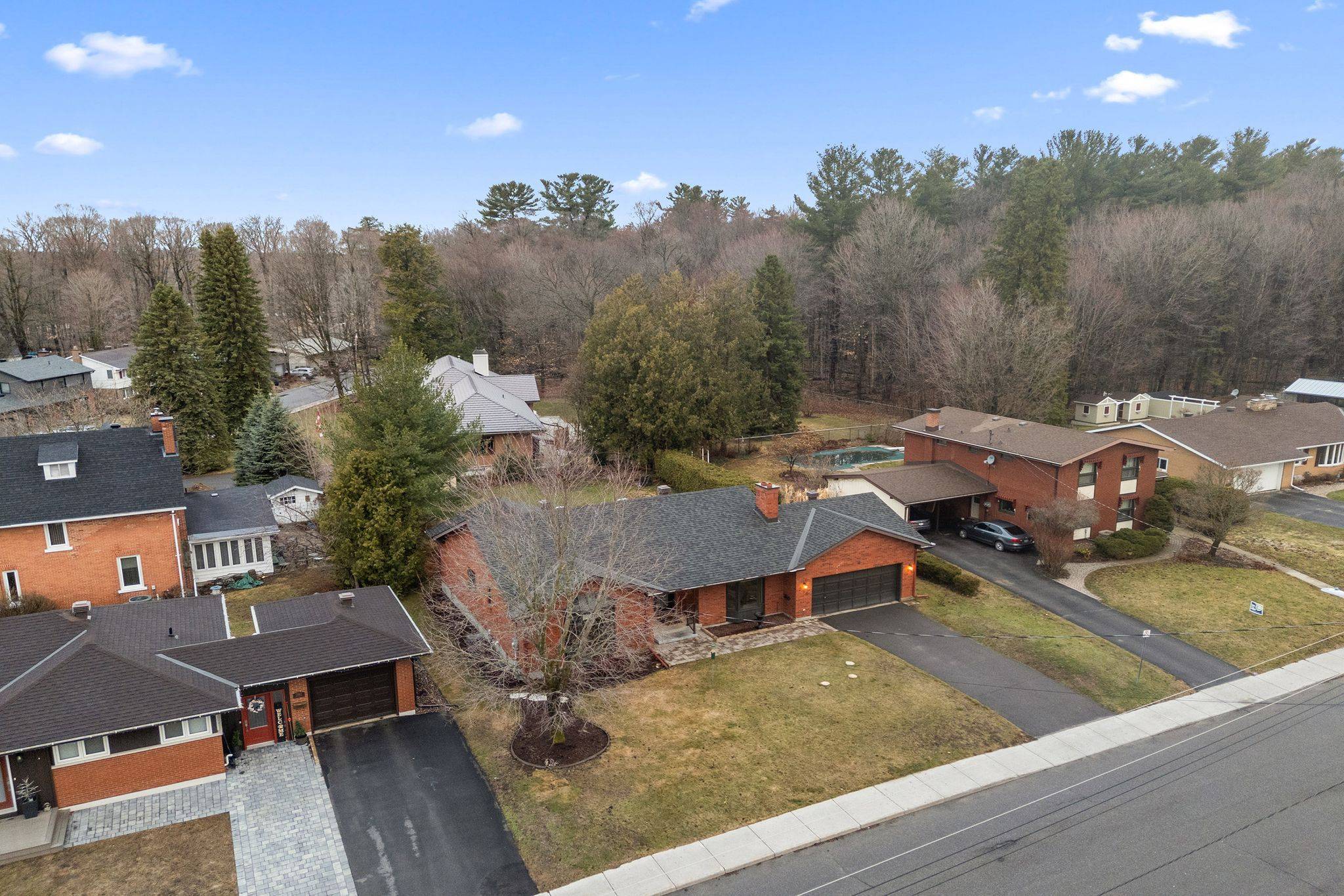 284 Harrington ST, Arnprior, ON K7S 2V1