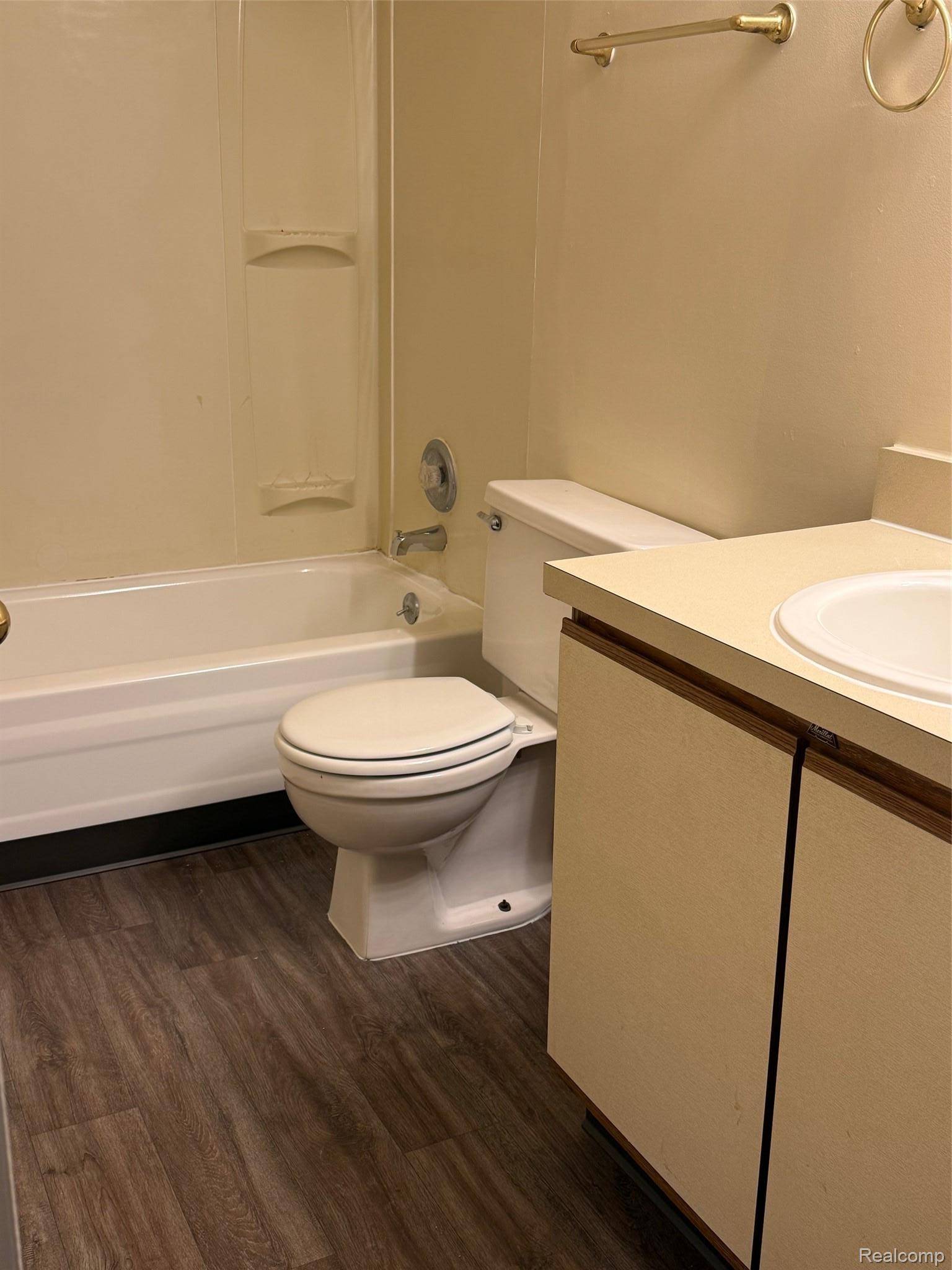 8711 Candlewood TRL, Brighton, MI 48116