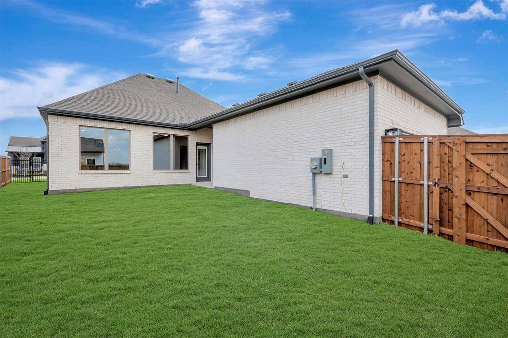 9321 Persimmon Lane, Mesquite, TX 75126