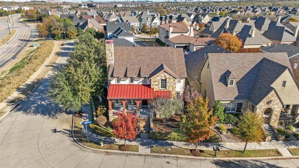 2201 Shakespeare Street, Carrollton, TX 75010